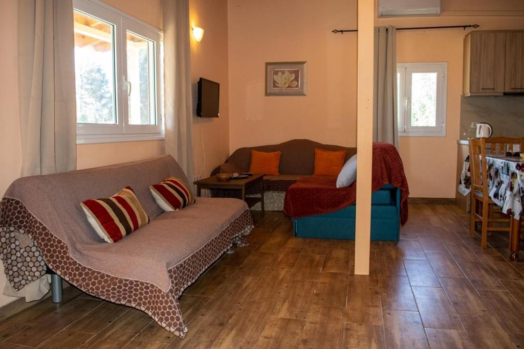 Takis&Eirini Family Apartments Perama  Dış mekan fotoğraf