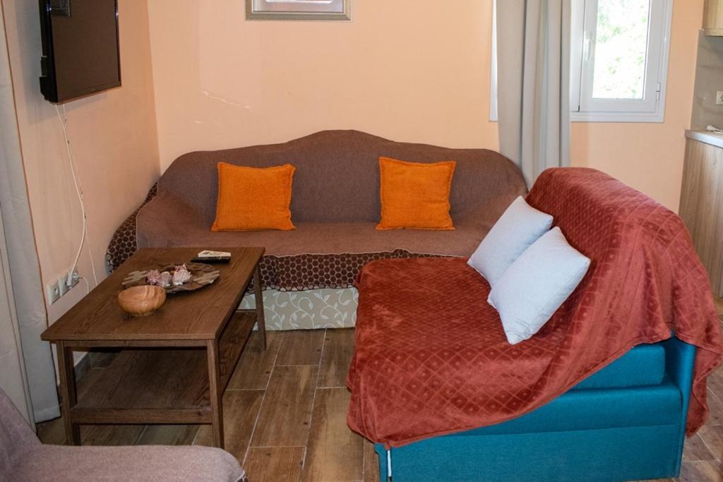 Takis&Eirini Family Apartments Perama  Dış mekan fotoğraf