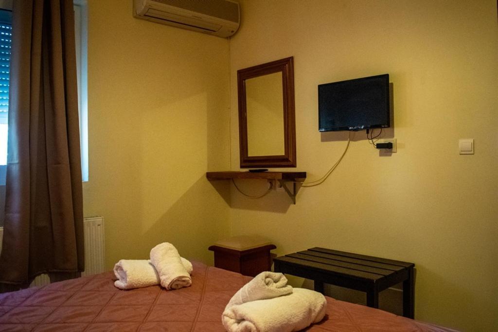 Takis&Eirini Family Apartments Perama  Dış mekan fotoğraf